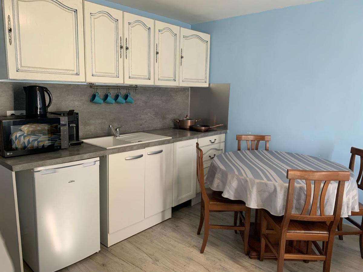 Apartamento Sublime Studio au cœur historique de Fréjus Exterior foto