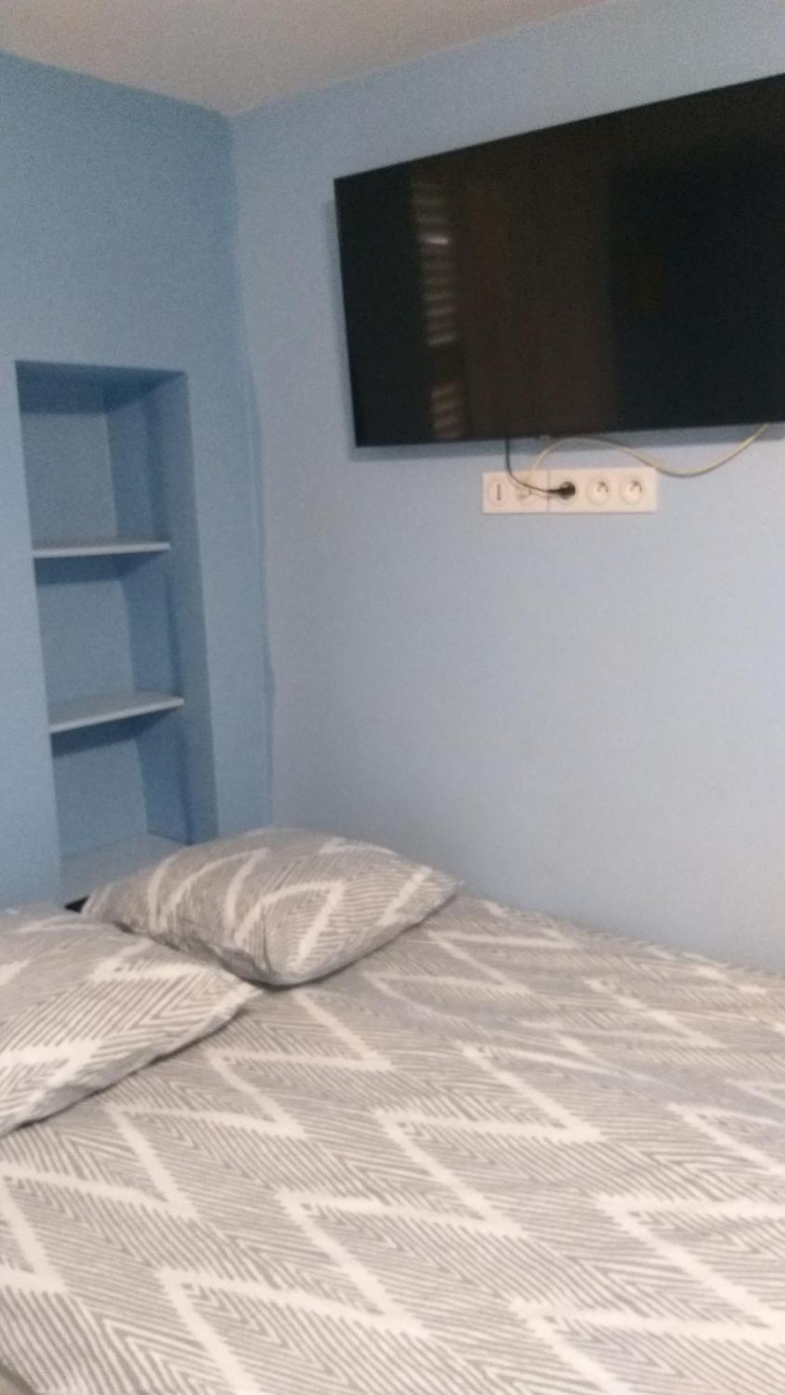 Apartamento Sublime Studio au cœur historique de Fréjus Exterior foto